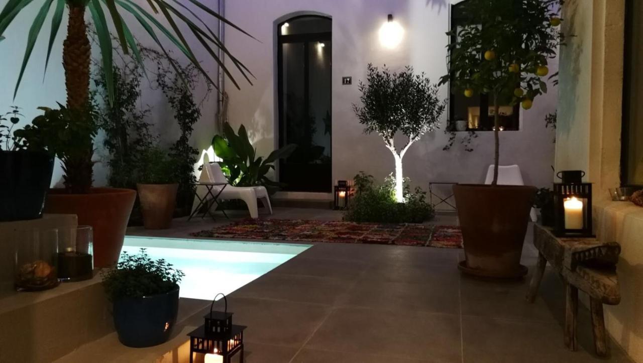 Chambres Dhotes Cocon Du Sud Nimes Exterior foto